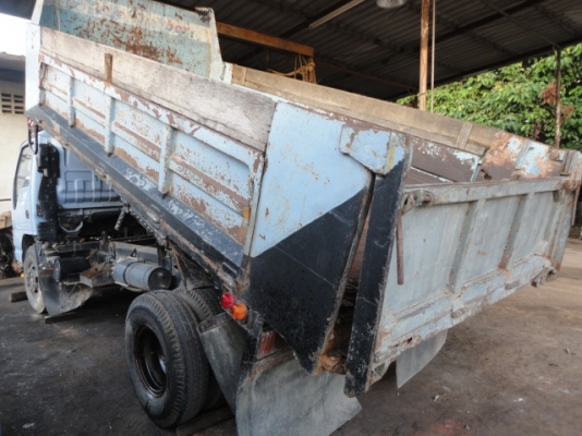 6 ล้อดั้ม ISUZU NPR66LX5T ปี44 ขายไปจังหวัดร้อยเอ็ด