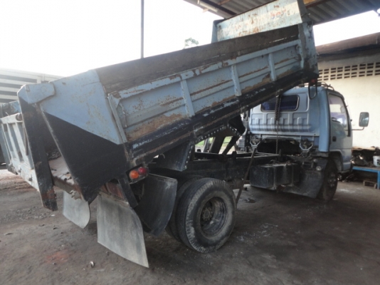 6 ล้อดั้ม ISUZU NPR66LX5T ปี44 ขายไปจังหวัดร้อยเอ็ด