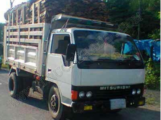 รถบรรทุก 6 ล้อดั๊มพ์ ยี่ห้อ MITSUBISHI รุ่น CANTER 100 แรงม้า