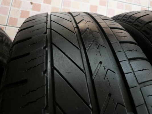 ขายยาง GOODYEAR DURAPLUS 215-60-16 ปี5010 (1ชุด) ขายยาง GOODYEAR DURAPLUS 215-60-16 ปี5010 (1ชุด)