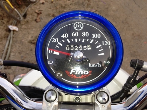 (ขายเเล้วส่งทางไปรษณีย์)ขายnew-finoสีน้ำเงิน เขียว ขาวปี2555