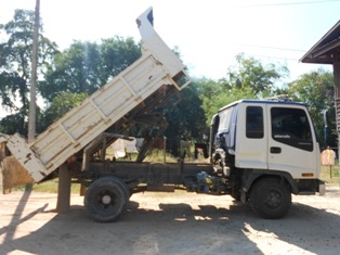 ขายรถอีซูซุเดกก้า ดั้ม 195 แรงม้า