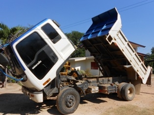 ขายรถอีซูซุเดกก้า ดั้ม 195 แรงม้า