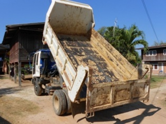 ขายรถอีซูซุเดกก้า ดั้ม 195 แรงม้า