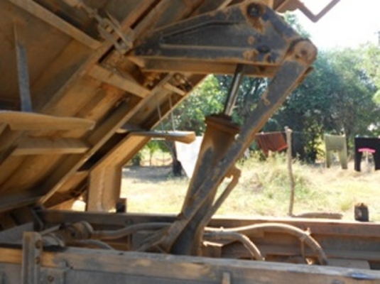 ขายรถอีซูซุเดกก้า ดั้ม 195 แรงม้า