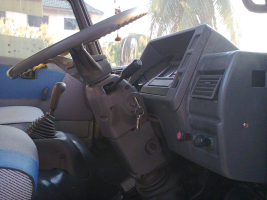 ขายหกล้อFC 120 ปี 38 พร้อมใช้งานคับยาว 5.50 เมตรดูรถได้ที่ในเมืองสุโขทัยคับ