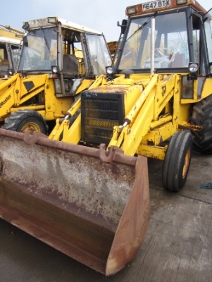 ขายถูก-รถหน้าตักหลังขุด JCB 3CX 1 เพลา ของมือสองญี่ปุ่น สภาพพร้อมใช้งาน