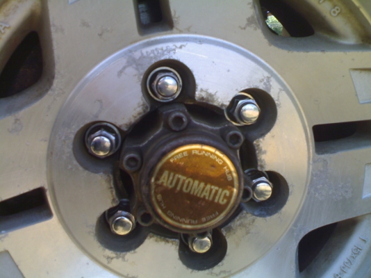 ขายรถจิ๊บ CJ6 เครื่องโตโยต้า 2200 โฟวิน ยางตะขาบ33