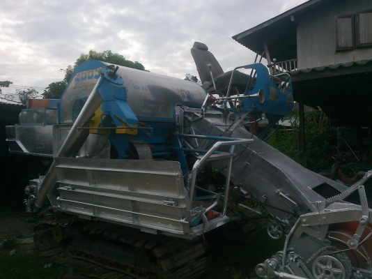 จัดไปวันพ่อขายรถเกี่ยวข้าวไทรเจริญการช่างถูกๆใช้งานได้