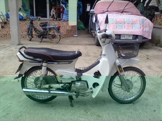 ขายดรีมคุรุสภา ทบ.โอน เดิมทั้งคัน ไฟออกทุกดวง ราคา 13500บาท ต่อลองได้