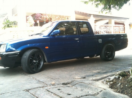 ขาย สตราด้า 2.5 เทอรโบร์ หล่อๆแรงๆสภาพนางฟ้า