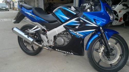 ขาย CBR เดิมๆสวยๆเครื่องเยี่ยม ขาย 28000 บาท