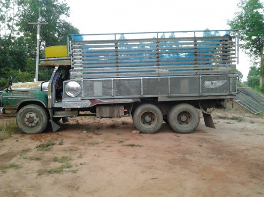 ISUZU TX 175 HP 6BG1 รถหัวยาวสิบล้อเพลาเดียว กระบะไม้คอกสูงเกษตรสภาพดีมาก เครื่องดี ช่วงล่างแน่น เฟืองท้ายใหญ่ของ FUSO ยางสภาพดี 70\% พร้อมใช้งาน เอกสารทะเบียนครบถูกต้องพร้อมโอนครับ ISUZU TX 175 HP 6BG1 รถหัวยาวสิบล้อเพลาเดียว กระบะไม้คอกสูงเกษตรสภาพดีมาก เครื่องดี ช่วงล่างแน่น เฟืองท้ายใหญ่ของ FUSO ยางสภาพดี 70\% พร้อมใช้งาน เอกสารทะเบียนครบถูกต้องพร้อมโอนครับ