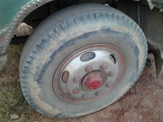 ISUZU TX 175 HP 6BG1 รถหัวยาวสิบล้อเพลาเดียว กระบะไม้คอกสูงเกษตรสภาพดีมาก เครื่องดี ช่วงล่างแน่น เฟืองท้ายใหญ่ของ FUSO ยางสภาพดี 70\% พร้อมใช้งาน เอกสารทะเบียนครบถูกต้องพร้อมโอนครับ ISUZU TX 175 HP 6BG1 รถหัวยาวสิบล้อเพลาเดียว กระบะไม้คอกสูงเกษตรสภาพดีมาก เครื่องดี ช่วงล่างแน่น เฟืองท้ายใหญ่ของ FUSO ยางสภาพดี 70\% พร้อมใช้งาน เอกสารทะเบียนครบถูกต้องพร้อมโอนครับ