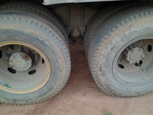 ISUZU TX 175 HP 6BG1 รถหัวยาวสิบล้อเพลาเดียว กระบะไม้คอกสูงเกษตรสภาพดีมาก เครื่องดี ช่วงล่างแน่น เฟืองท้ายใหญ่ของ FUSO ยางสภาพดี 70\% พร้อมใช้งาน เอกสารทะเบียนครบถูกต้องพร้อมโอนครับ ISUZU TX 175 HP 6BG1 รถหัวยาวสิบล้อเพลาเดียว กระบะไม้คอกสูงเกษตรสภาพดีมาก เครื่องดี ช่วงล่างแน่น เฟืองท้ายใหญ่ของ FUSO ยางสภาพดี 70\% พร้อมใช้งาน เอกสารทะเบียนครบถูกต้องพร้อมโอนครับ