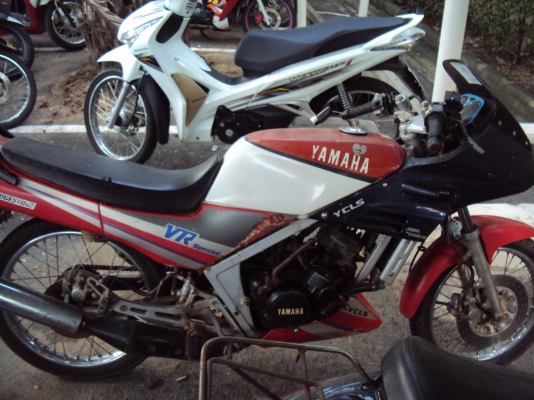 ขายรถยามาฮ่า vr 150มีทะเบียน ชุดโอนบัตรหมดอายุ เครื่องดี สนใจติดต่อสรกฤช 081-8478107