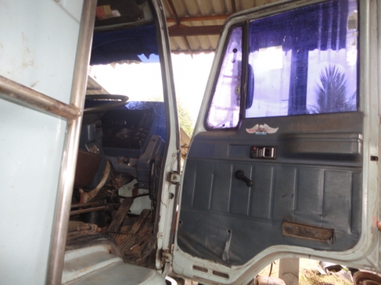 ISUZU FVM หัวเดิม เครื่องเดิม รถสิบล้อดั้มเพลาเดียวค่ะ ISUZU FVM หัวเดิม เครื่องเดิม รถสิบล้อดั้มเพลาเดียวค่ะ