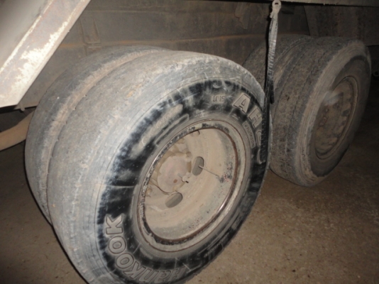 ISUZU FVM หัวเดิม เครื่องเดิม รถสิบล้อดั้มเพลาเดียวค่ะ ISUZU FVM หัวเดิม เครื่องเดิม รถสิบล้อดั้มเพลาเดียวค่ะ