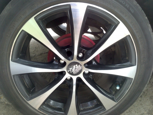 ขาย แม็กขอบ 16 ssw พร้อมยาง 195 50 r16 ปลายปี11 วิ่งน้อยคับ