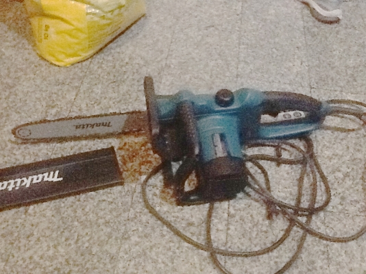 เลื่อยโซ่ไฟฟ้า makita