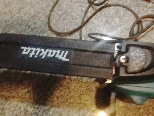 เลื่อยโซ่ไฟฟ้า makita เลื่อยโซ่ไฟฟ้า makita