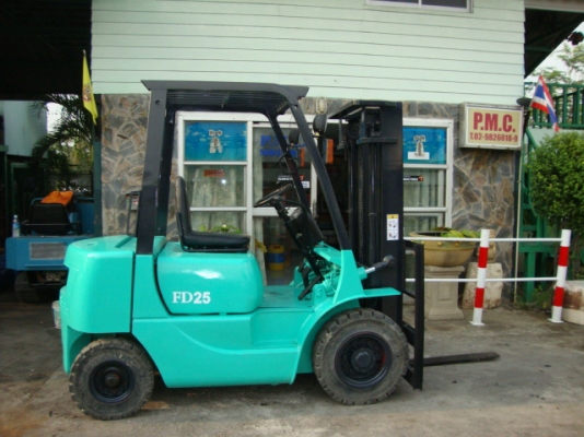 ขายรถโฟล์คลิฟท์  MITSUBISHI  FD20 (ราคาพิเศษ)  สภาพดี  พร้อมใช้งาน  เครื่องยนต์ดีเซล  เกียร์ออโตเมติค  เสาสูง  3  เมตร