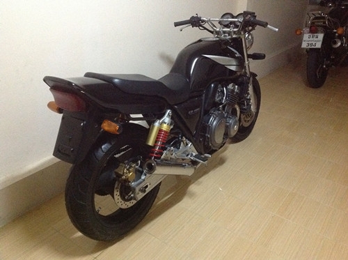 ***ขาย ซุปเปอโฟสวยๆครับ  ราคา 62000 ไม่แพงครับ***rnระบบไฟใช้ได้หมดครับrnไมค์วัดรอบความเร็วขึ้นหมดครับrnยางหน้าหลังเต็มครับrnท่อแต่งยุ่นครับrnเอกสารอินวอยครับrnเครื่องดีมากครับrnสนใจ 0858730704 0hm คอนหวัน.