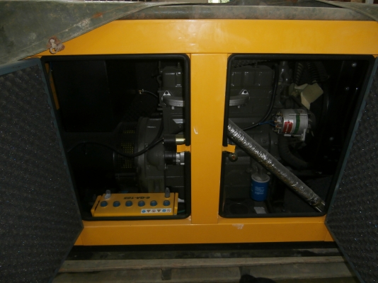 ขายเครื่องปั่นไฟใหม่