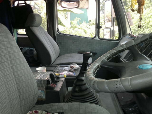 รถเบนซ์  10 ล้อ 2631 หัวลาก  370 แรงม้า  ( ขายเฉพาะหัว   มีขาย 2  คัน )  สนใจติดต่อ 081-6079515