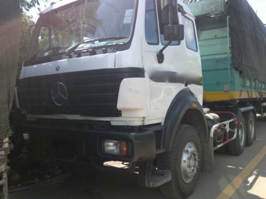 รถเบนซ์  10 ล้อ 2631 หัวลาก  370 แรงม้า  ( ขายเฉพาะหัว   มีขาย 2  คัน )  สนใจติดต่อ 081-6079515