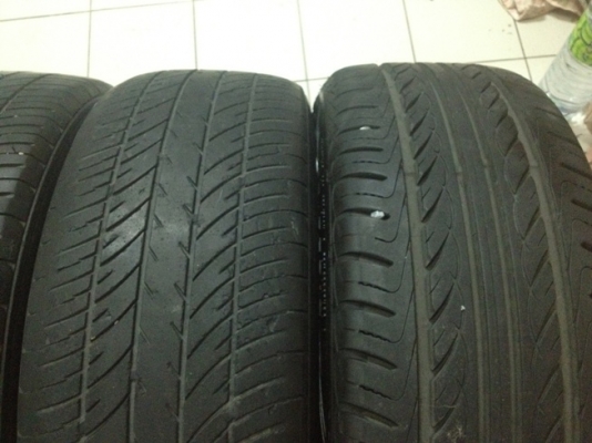 ขายแม็กซ์เดิม Honda Jazz ขอบ15 4รู100+ยางปี08 ราคา 5500 บ.