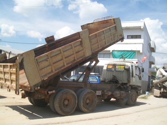 ขายถูก10 ล้อดั้มพ์HINO3M-แม่ลูก 240แรงม้าสวยจัด โทร 087-2423041 ขายถูก10 ล้อดั้มพ์HINO3M-แม่ลูก 240แรงม้าสวยจัด โทร 087-2423041