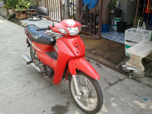 ขายเวฟ z ราคา 7,800 บาท ติดต่อคุณเอ๋ รามอินทราซอย 5 โทร. 086-3821939