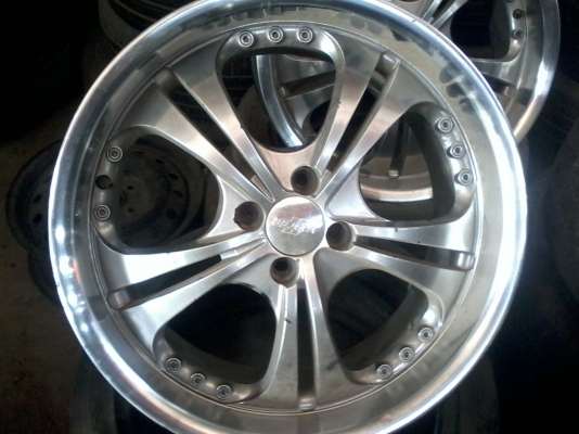 ล้อขอบ18 4รู100 4วง10000 บาท แต่งเเนว vip