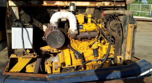 ขาย komatsu pc30-3   นำเข้า