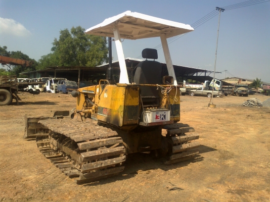 ขายด่วนรถดัน KOMUTSU D20A-6 พร้อมใช้ ขายด่วนรถดัน KOMUTSU D20A-6 พร้อมใช้