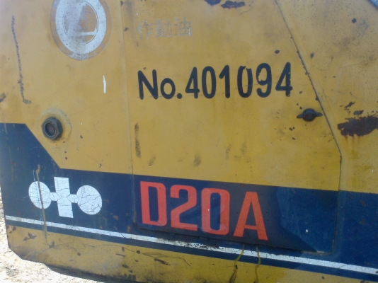 ขายด่วนรถดัน KOMUTSU D20A-6 พร้อมใช้ ขายด่วนรถดัน KOMUTSU D20A-6 พร้อมใช้