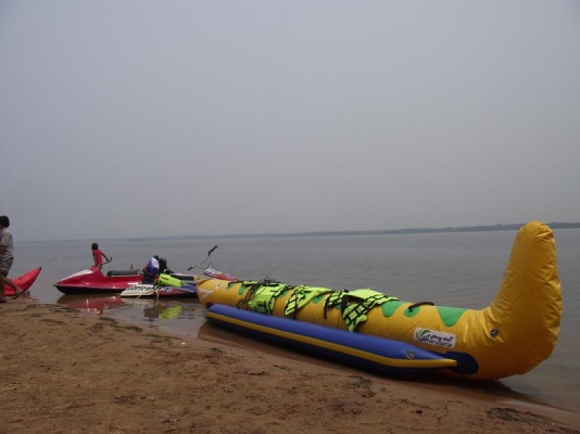 ขาย เรือ บานาน่าโบทรูปปลาฉลาม ราคาถูกๆ ติอต่อได้ที่ 0828424044 อาร์ท