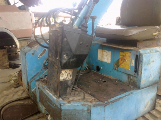 ขายด่วนรถ แมคโคร 30 แทรกยาง ขายด่วนรถ แมคโคร 30 แทรกยาง