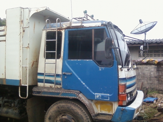 ขาย!!  มิตซุบิชิ Fuso 527 m-a 6d16 2 เพลา