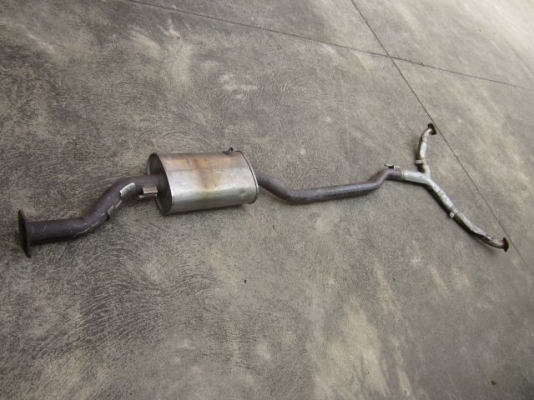 ท่อพัก Mazda แท้(มือสอง) ไม่ทราบรุ่น สภาพดี พร้อมใช้งาน ท่อพัก Mazda แท้(มือสอง) ไม่ทราบรุ่น สภาพดี พร้อมใช้งาน