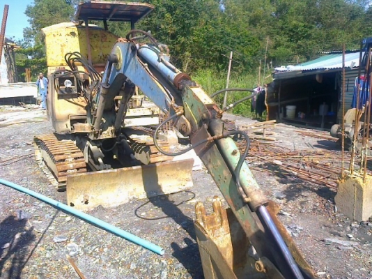 ขายรถแบคโฮ  IHI    30    ราคาถูกตามสภาพ  ด่วนมากๆๆ