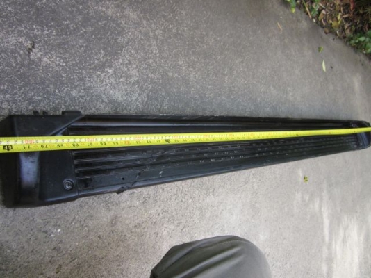 บันไดข้างมือสอง มีข้างเดียว ไม่ทราบยี่ห้อและไม่ทราบรุ่น ความยาวประมาณ 1.82 ม. บันไดข้างมือสอง มีข้างเดียว ไม่ทราบยี่ห้อและไม่ทราบรุ่น ความยาวประมาณ 1.82 ม.