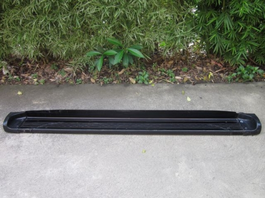 บันไดข้างมือสอง มีข้างเดียว ไม่ทราบยี่ห้อและไม่ทราบรุ่น ความยาวประมาณ 1.82 ม.