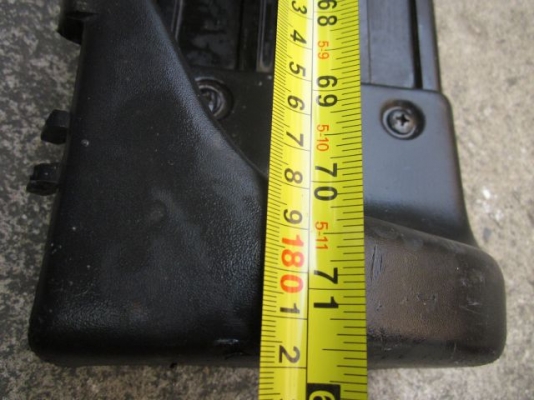 บันไดข้างมือสอง มีข้างเดียว ไม่ทราบยี่ห้อและไม่ทราบรุ่น ความยาวประมาณ 1.82 ม. บันไดข้างมือสอง มีข้างเดียว ไม่ทราบยี่ห้อและไม่ทราบรุ่น ความยาวประมาณ 1.82 ม.