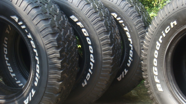 ขายยาง BF Goodrich Allterrain 265 75 r16