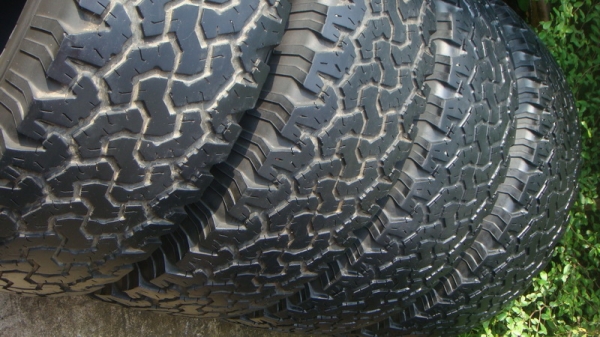 ขายยาง BF Goodrich Allterrain 265 75 r16