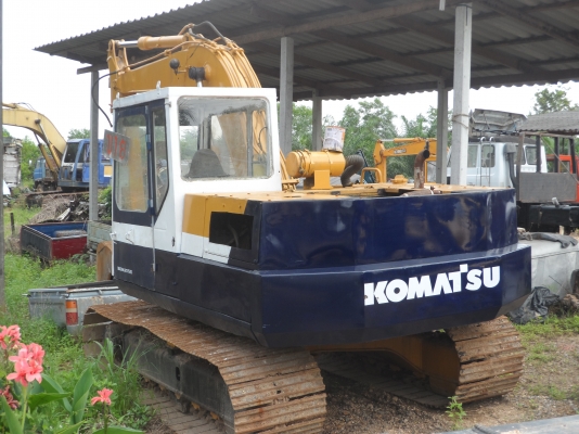 KOMATSU PC100