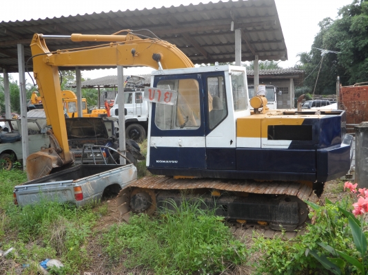 KOMATSU PC100