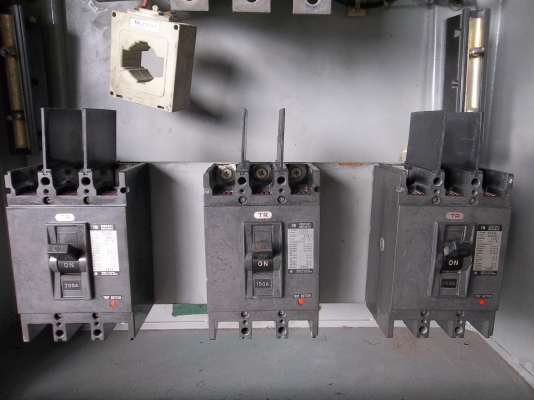 ขาย ตู้คอนโทรล พร้อม อุปกรณ์